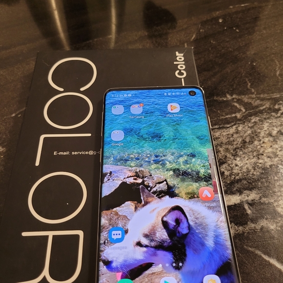 Samsung s10 - Picture 2 of 5